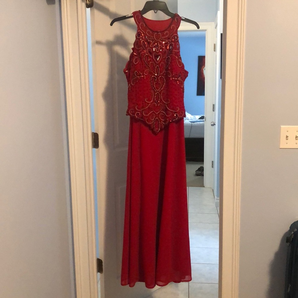 Medium/petite red evening gown, with tags!